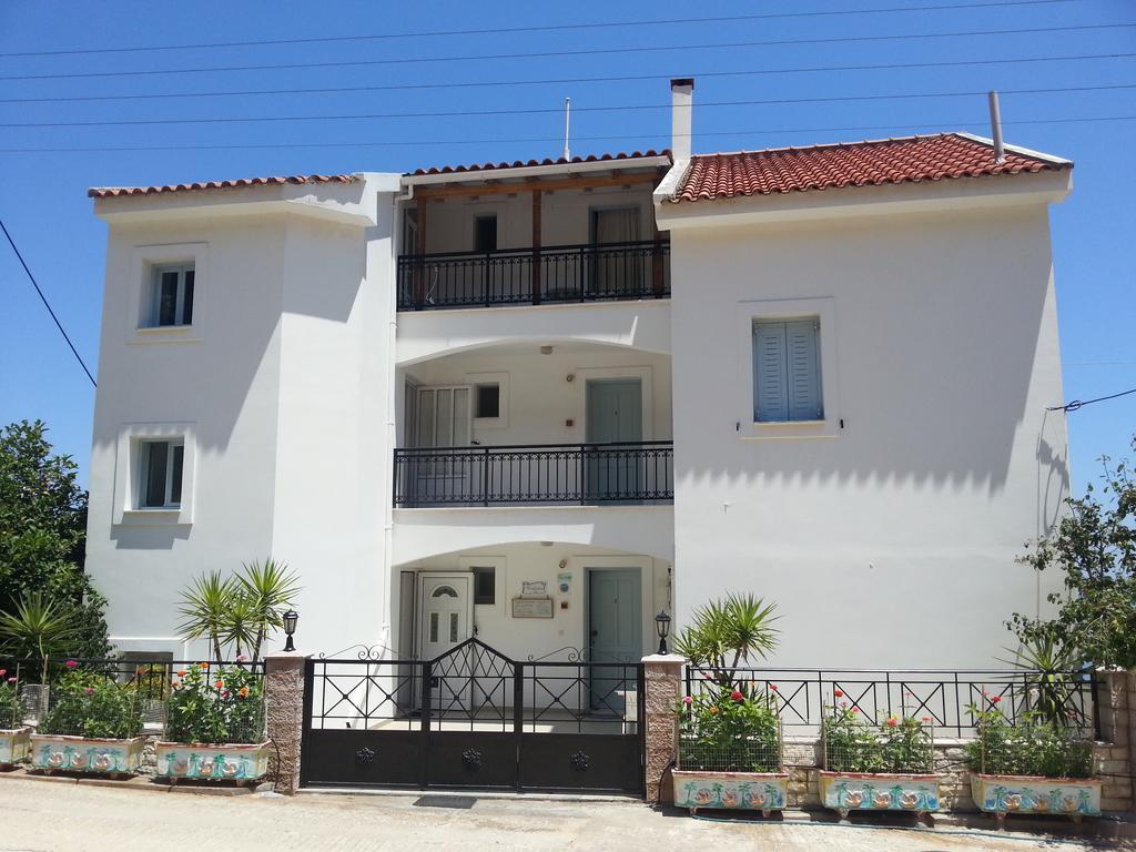Friderica House 호텔 포로스 외부 사진